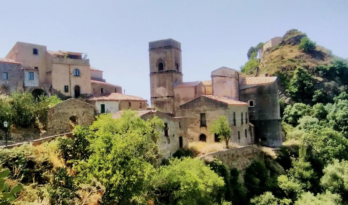 Savoca on its hilltop, the Godfather village